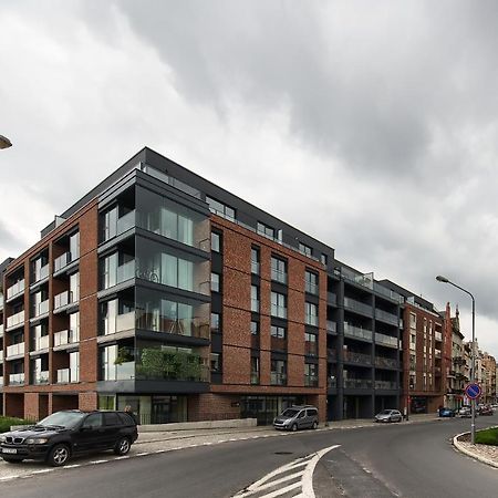 Zentrum Apartament Parking By Impero Poznan Bagian luar foto
