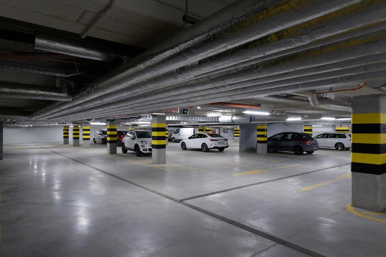 Zentrum Apartament Parking By Impero Poznan Bagian luar foto